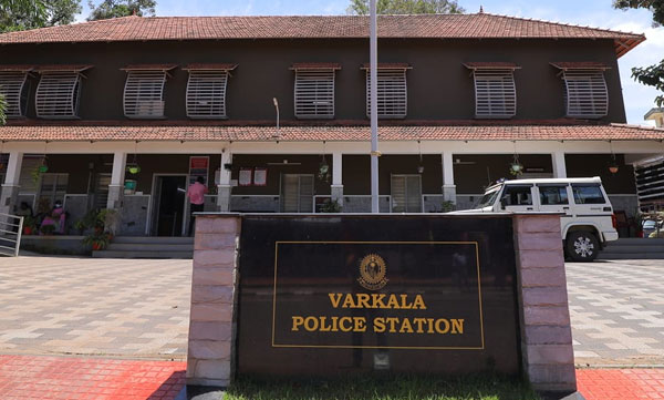 The woman who came to make a sexual complaint was dismissed by the police without listening