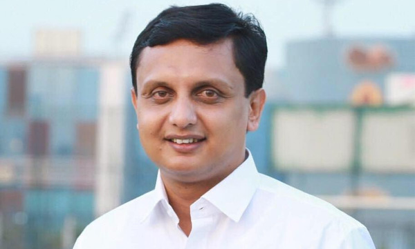 "Congress-BJP leadership talking about media freedom is like Veerappan talking about wild poaching" Muhammad Riaz