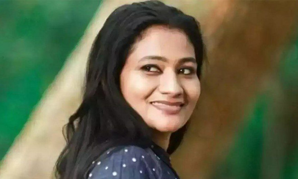 Agriculture officer Jishamol suspended in fake note case