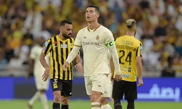 Al Nassr lose to title rivals Al Ittihad