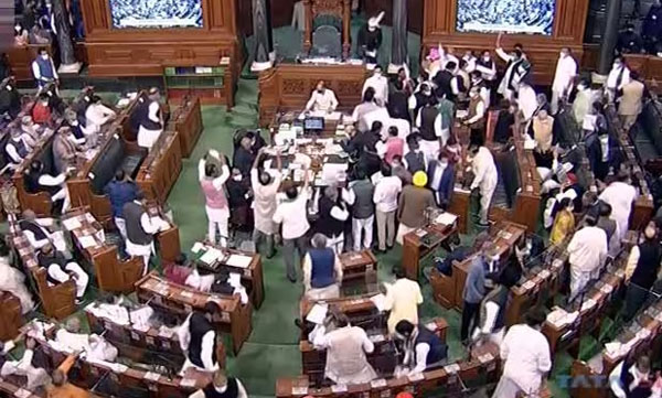 Congress and Lok Sabha will be in turmoil today against police notice to Rahul Gandhi