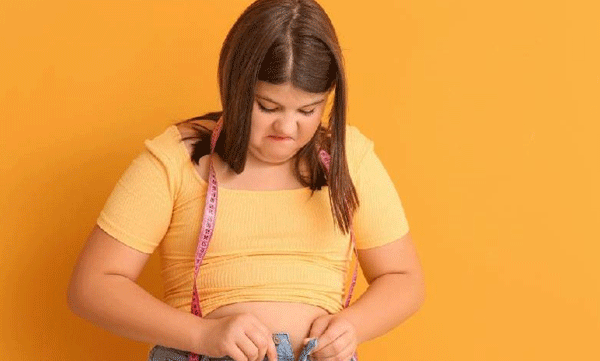 Finding that daughters of obese mothers are also more likely to be obese