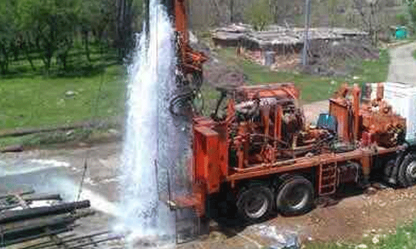 30000 borewells in kerala ; 60,000 licence fee for dig new one