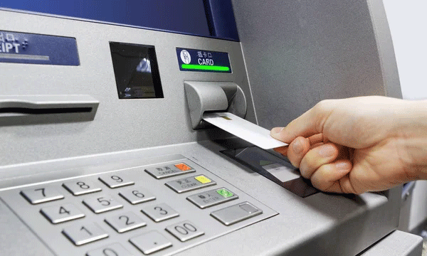 Milkman loses Rs 75,000 saved for wife's medicines