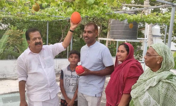 Haripadu native  with gag fruit cultivation-  Ramesh Chennithala congratulated