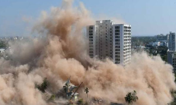 Maradu Flat Demolition; The report submitted to the Green Tribunal did not mention anything about the dumping of garbage