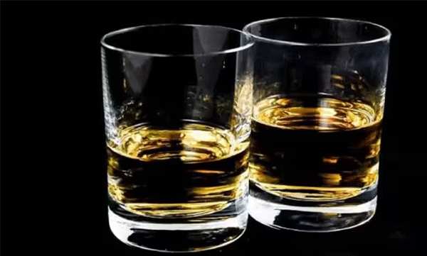 girls can drink like their father cant cook like their mother tweet criticism