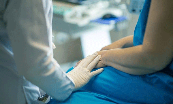 Florida nurse arrested for using Alzheimer's patient's records to pay for surgery