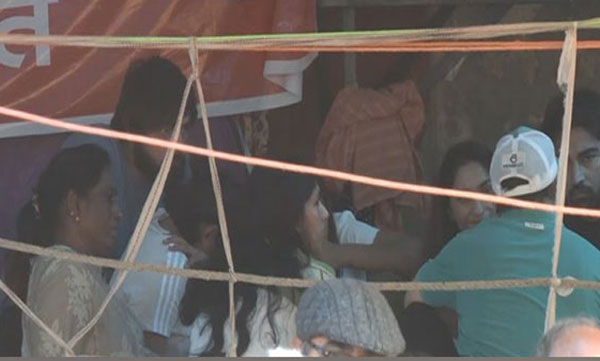 PT Usha meets with protesting wrestlers at Jantar Mantar