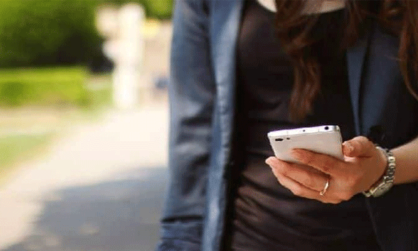 woman accused she lost money through food delivery app