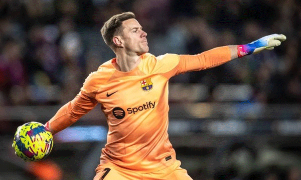 Ter Stegen could break record for most clean sheets in a season