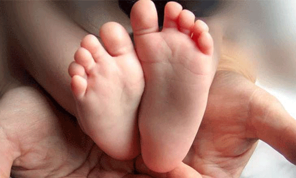 tribal woman gives birth in ambulance in idukki