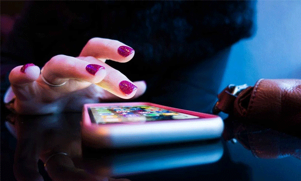 Playing online games without her mother's knowledge: 13-year-old spends Rs 52 lakh in four months