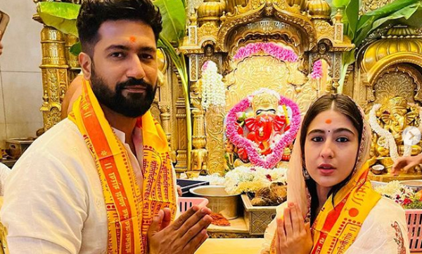 sara-ali-khan-vicky-kaushal-visit-siddhivinayak-temple-mumbai-zara-hatke-zara-bachke-film