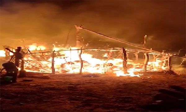 Fire destroys 17 huts in Andhra Pradesh