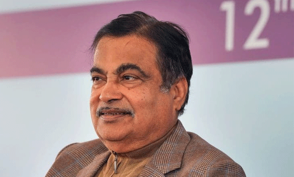 would rather jump into well than join congress says union minister nitin gadkari