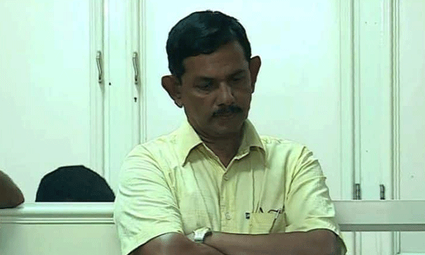 former village assistant punished bribe case