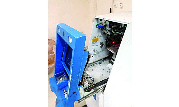   ATM card jammed ;  ATM machine crashed 