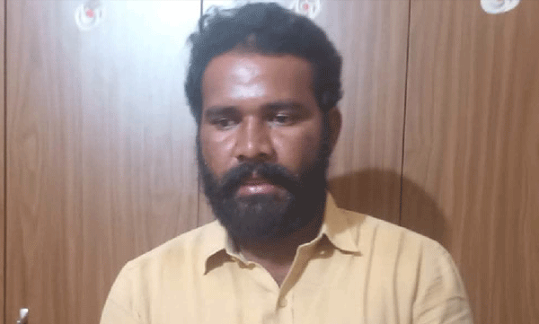 Karnataka man slits friend's throat, drinks his blood