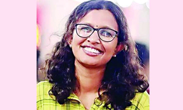 k vidya given interim bail by karinthalam govt college fake document case