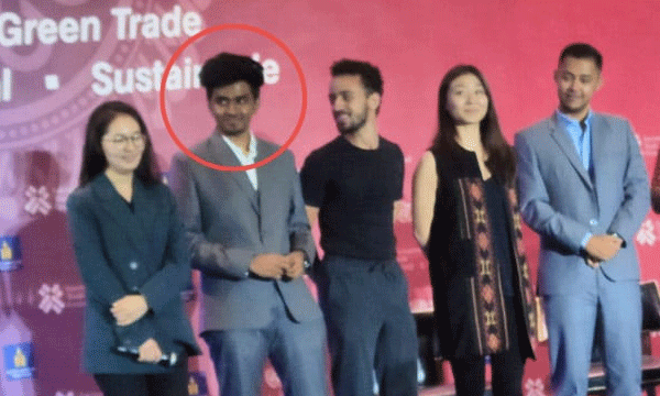 indian youth near UN award