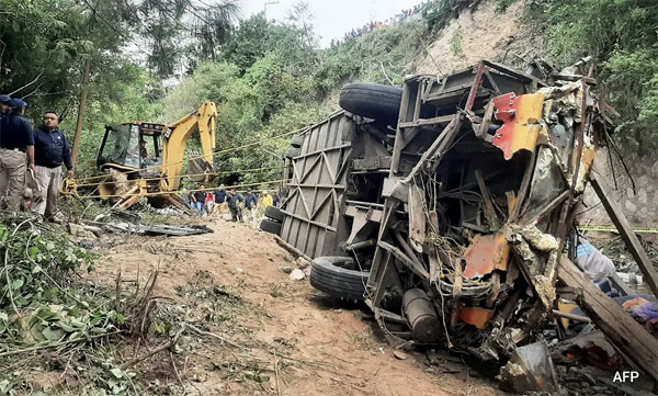 27 Killed, 17 Injured In  Bus Accident In Mexico
