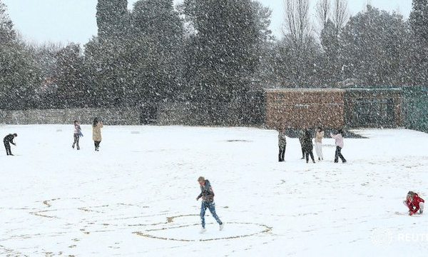 snow falls on Johannesburg for first time in 11 years