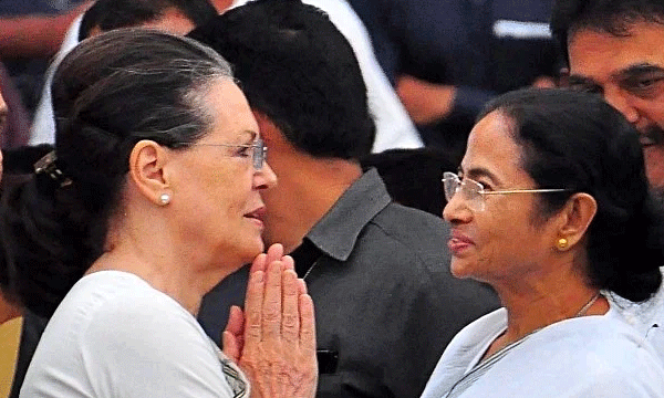 opposition meet sonia gandhi mamata banerjee meet face to face after two years