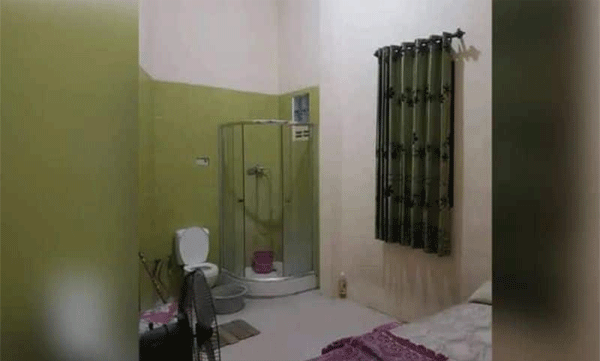 Uncovered toilet in small bedroom: Astounding pictures go viral
