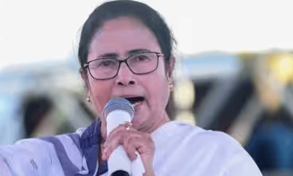 Often Slammed for 'Appeasing Muslims', CM Mamata Hikes Allowances of Imams