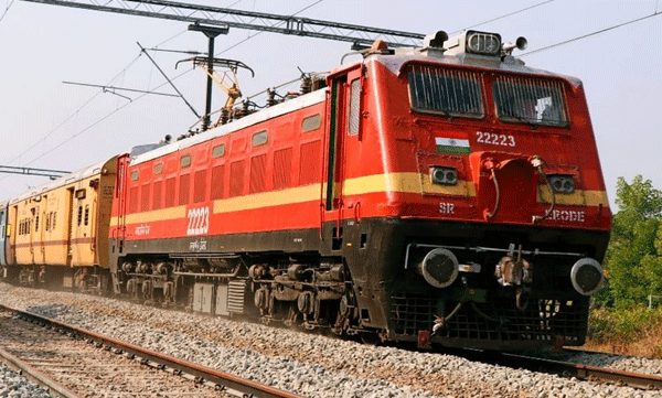 incident of stone pelting on trains 50 people in custody