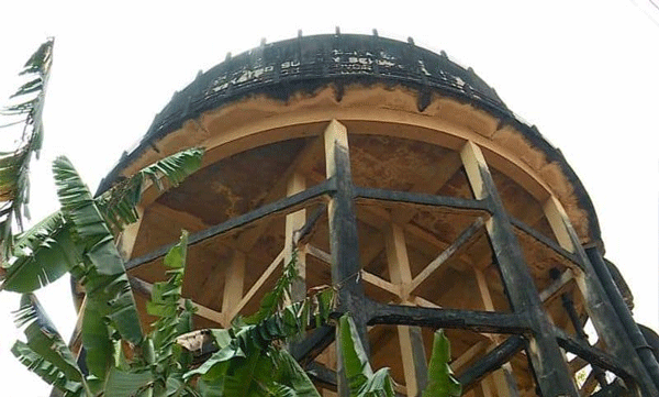kadakkavoor panchayat member threatened to commit suicide by limbing on top of a water tank