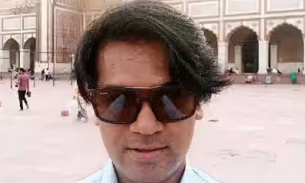 Co-owner of fact-checking website booked for disclosing identity of Muslim boy 