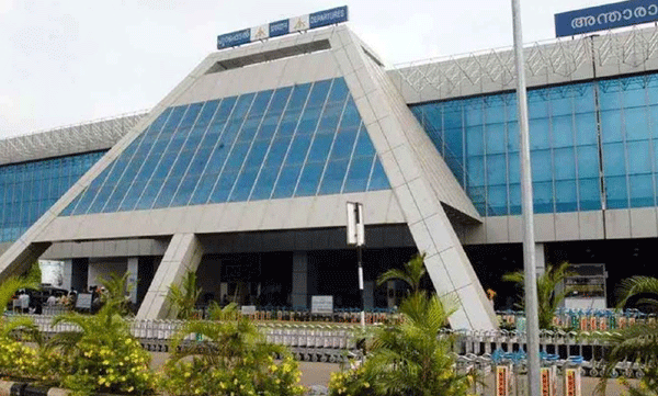 Narcotics worth 43 crore seized from karipur airport dri intensified investigation
