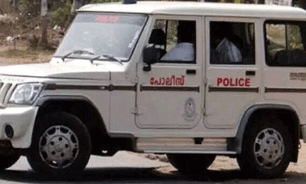 parents of surviver minor girl filed complaint against paravoor police