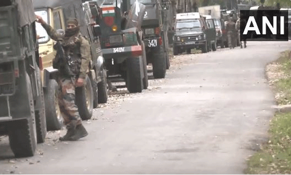 jawan missing at anantnag army men search for militants