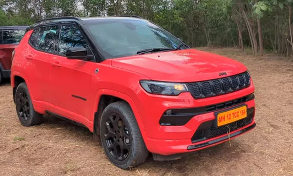 jeep-launches-compass-4x2-diesel-automatic-in-india-at