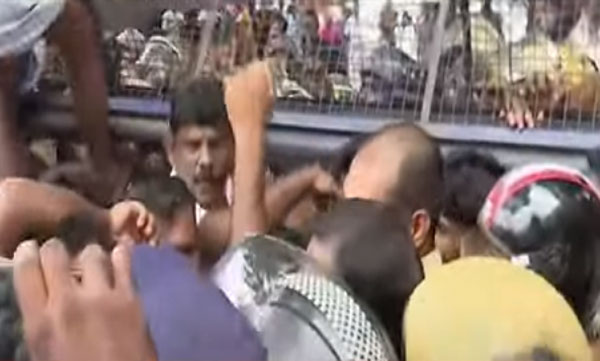 UDF protest against K.B Ganeshkumar 