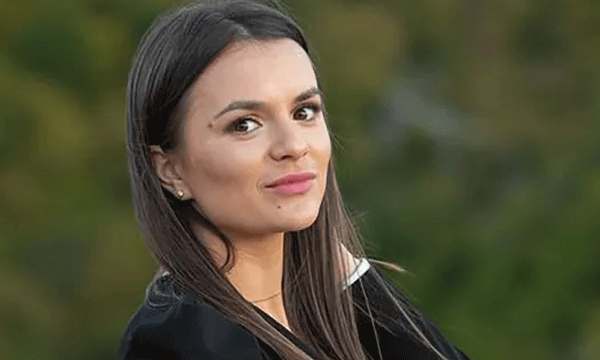 Award-winning beautician one of spying for Russia