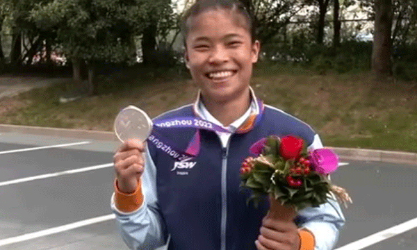 Roshibina Devi overcomes fear for parents, grief for teammates