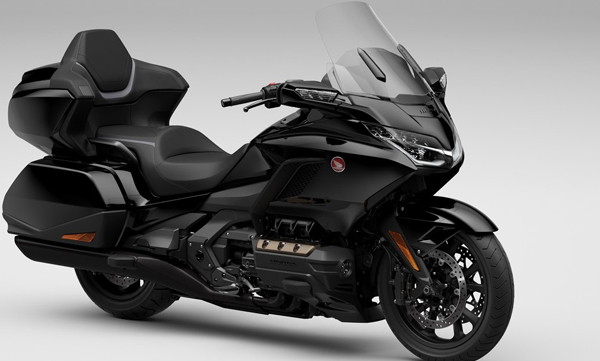 honda-gold-wing-tour-luxury-tourer-launched-in-india-price-features-specs