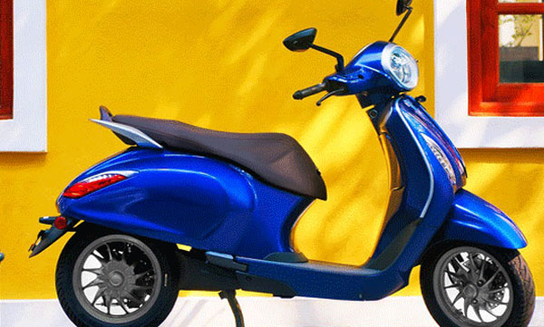 The scooter was stolen and passed; Chasing that beats the movie