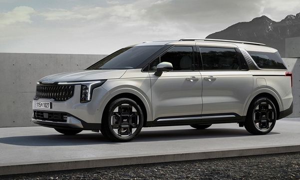 kia-carnival-luxury-mpv-revealed-ahead-of-november-launch-