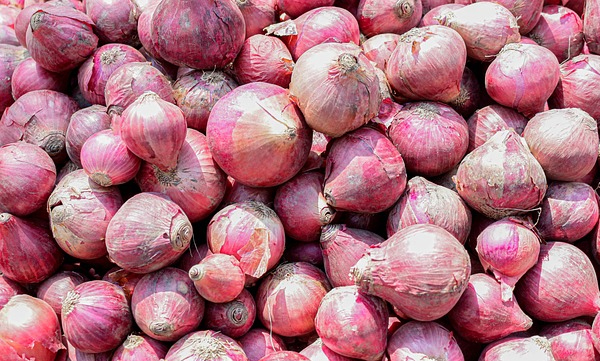 heavy-price-hike-for-onion-in-market