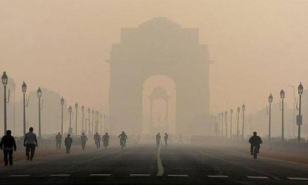 
Air pollution remains severe in Delhi; Restriction on vehicles other than trucks