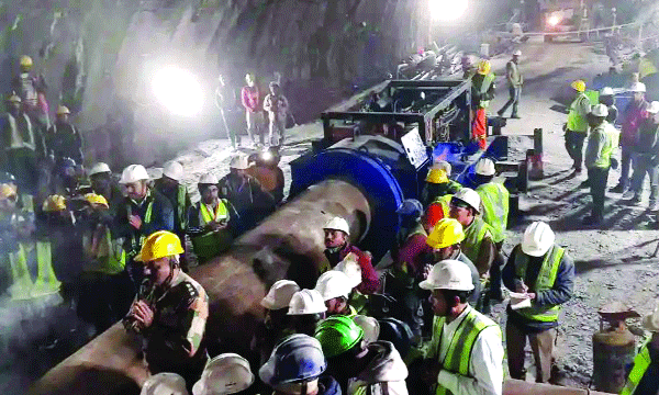 brother in utharakashi tunnel  communicated with elder 