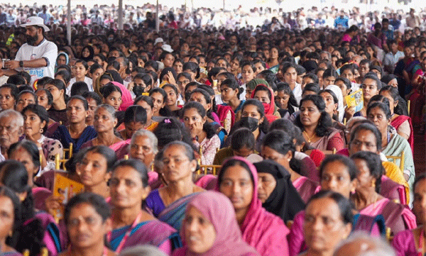 Large women's participation in the New Kerala Sadhas is an acknowledgment of the government's consideration for women's safety: Chief Minister