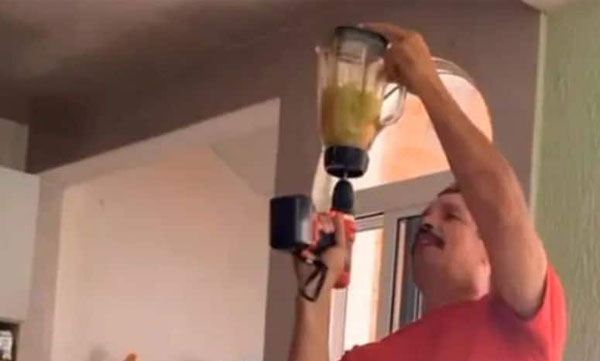 How to juice without a mixer: Funny video viral