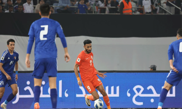 ineups in chhetri starts but manvir and gurpreet out minutes away from kickoff