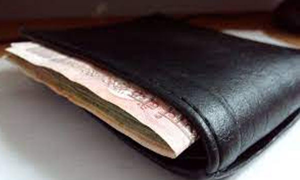 Lost purse recovered by post: and a touching note